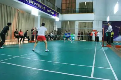 替补席